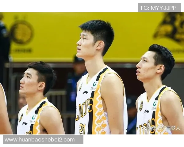 孙铭徽：从青涩少年到篮球场上的璀璨明星之路探秘