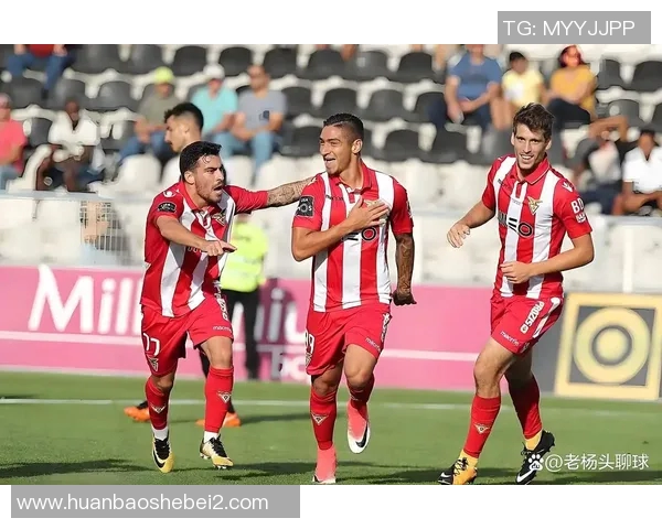 莫陆军迎战本菲卡强强对决引发球迷热议与期待