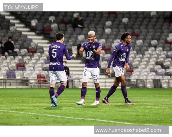 尼奥尔与敦刻尔克的激烈对决揭示了法乙联赛的竞争魅力与球队实力的较量