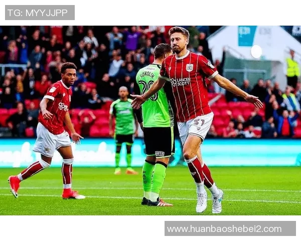 足球伊普斯与德比郡的激烈对决谁能在赛场上笑到最后