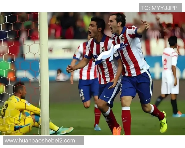 天主教青队与飓风队的激烈对决展现足球魅力与团队精神 天主教青队与飓风队的激烈对决展现足球魅力与团队精神